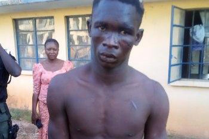 A man gets into a bloody fight with his rival and removes the wrist of the latter who was enjoying the company of his ex-girlfriend.