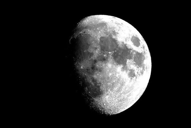 ___9114373___2018___11___17___8___low-angle-view-of-moon-in-sky-at-night-royalty-free-image-606976971-1541429907