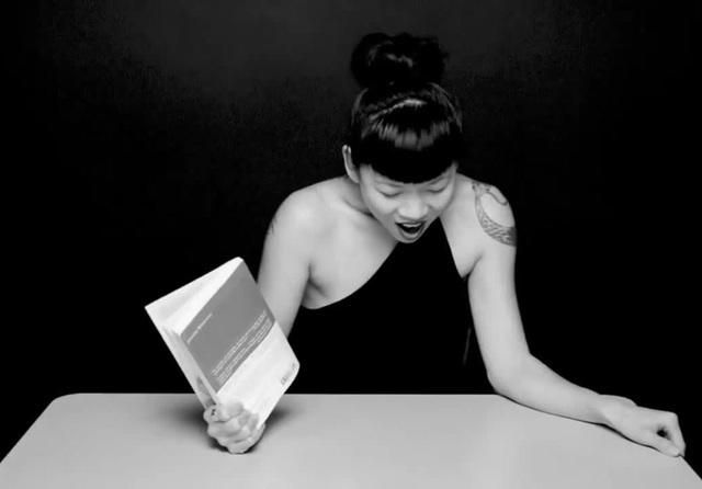 Hysterical Literature Session Five: Teresa reads "Sexing the Cherry" by Jeanette Winterson