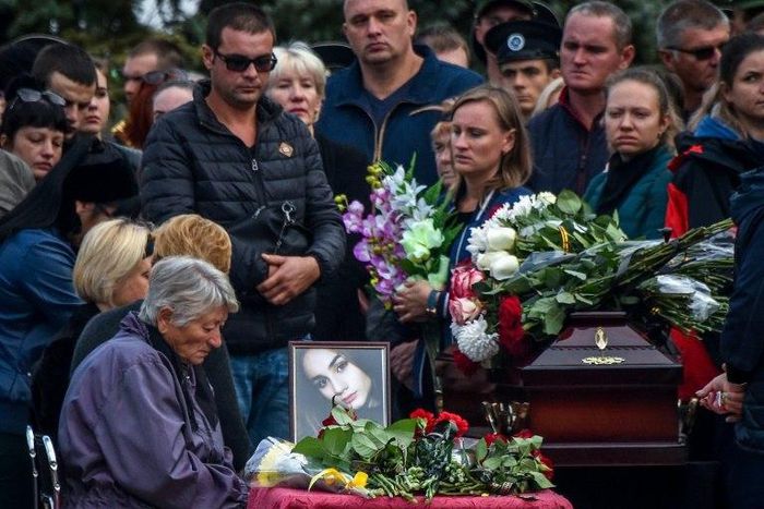 Mourners in the Russian-annexed Crimea city of Kerch