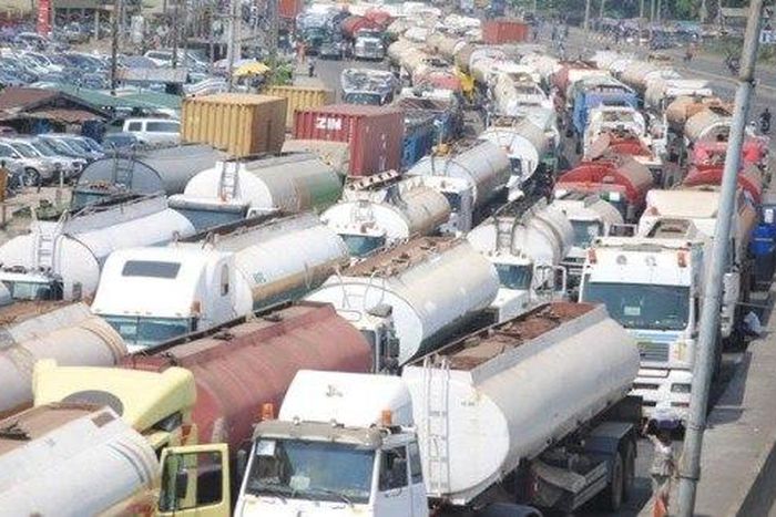 The accident caused a massive traffic gridlock on the Lagos-Ibadan expressway