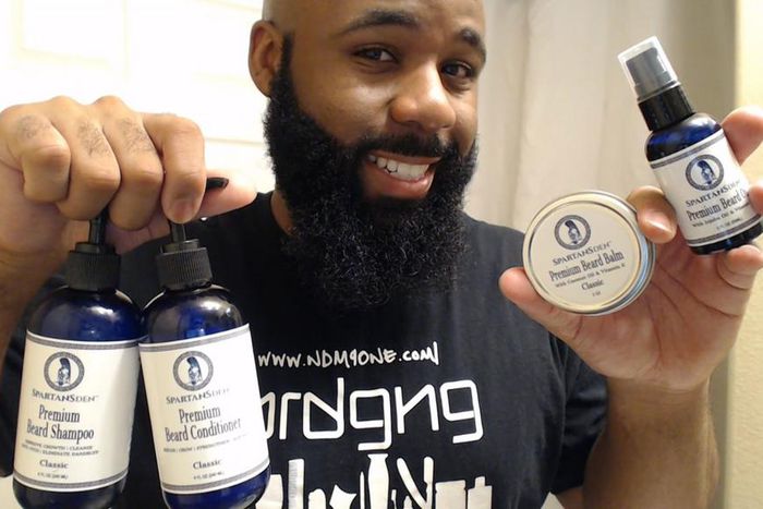 Here are the benefits and the possible effects of using beard oil  [Manly]