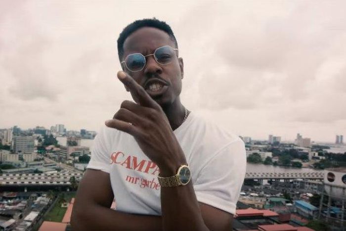 ___9152872___2018___11___30___8___Poe+video