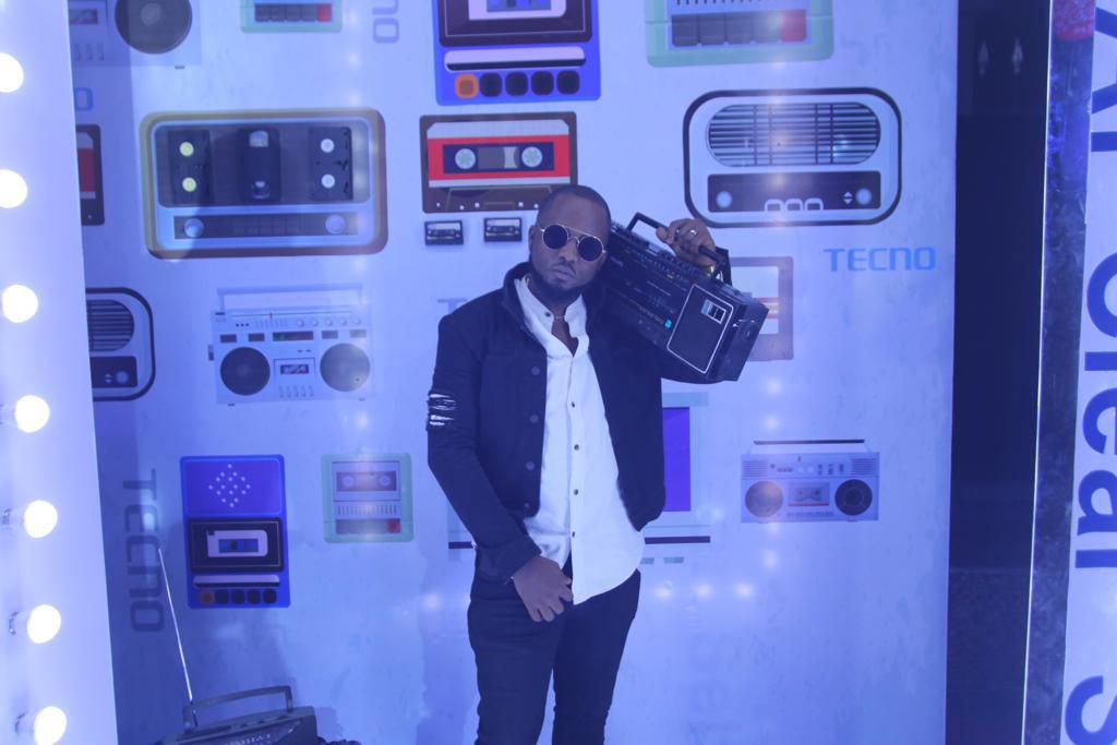 ___9183716___2018___12___10___8___guest4