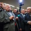 Polish arch-rivals Lech Walesa (L) and Jaroslaw Kaczynski met for the first time in years at the court in Gdansk last month