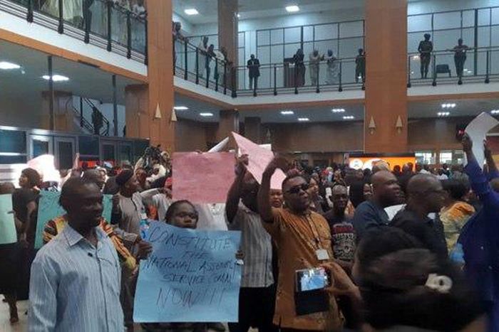 National Assembly workers protest