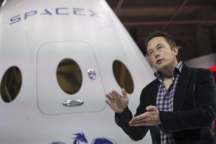 SpaceX CEO Elon Musk unveils the Dragon V2 spacecraft in Hawthorne, California.
