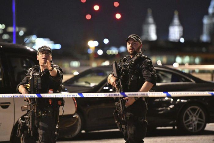Police arrest 12 people over London Bridge attack