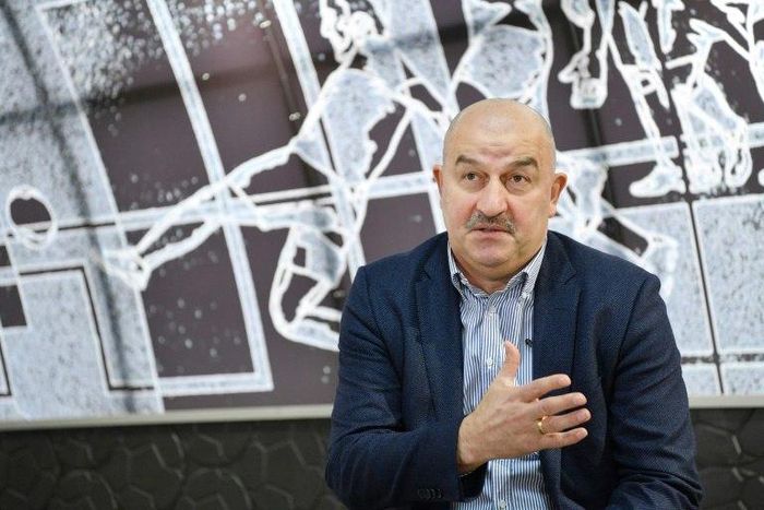 Just two months ahead of the Confederations Cup, Russia national football coach Stanislav Cherchesov is struggling to get his team firing