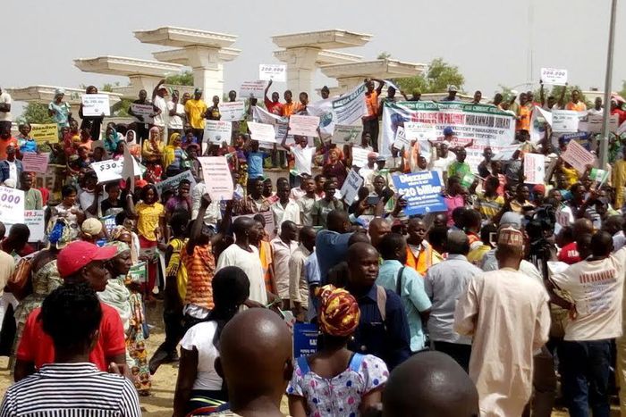 Nigerians pass vote of confidence on President Buhari