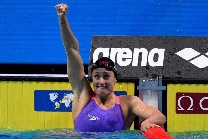 Spain's Mireia Belmonte celebrates after winning the women's 200m butterfly final during the swimming competition at the 2017 FINA World Championships in Budapest, on July 27, 2017