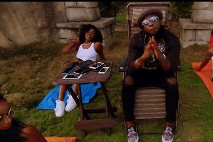 Yung L Pass me the aux remix ft Timaya