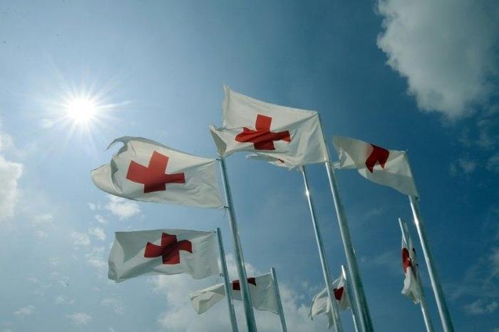 The Red Cross, which had briefly suspended operations in the Malian city of Kidal following a burglary at its offices last month, has suffered kidnappings of its staff in the past by jihadist groups