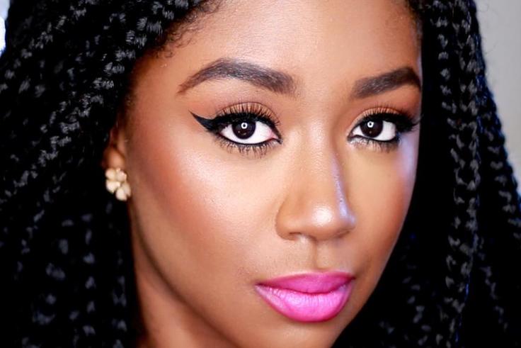Winged eyeliner is ever chic and gorgeous