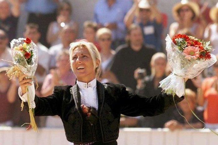Former French bullfighter Marie Sara, one of president-elect Emmanuel Macron's 2017 legislative picks, waves to the crowd before retiring September 11, 1999