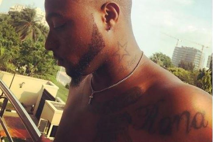 Davido topless