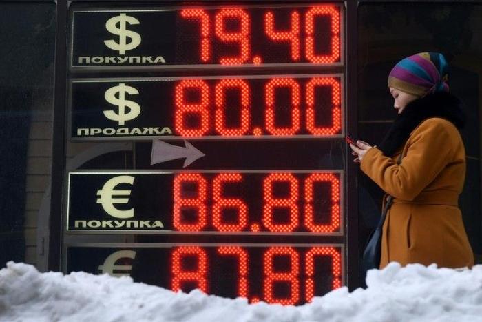 The ruble's exchange rates have risen dramatically in recent months, strengthening to less than 60 rubles to the euro for the first time since June 2015