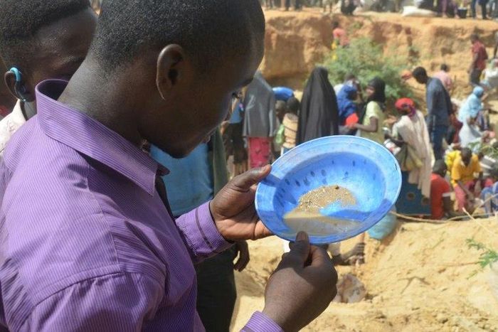 A gold rush is under way as hundreds of people flock to Kafa-Koira just outside the Niger capital Niamey