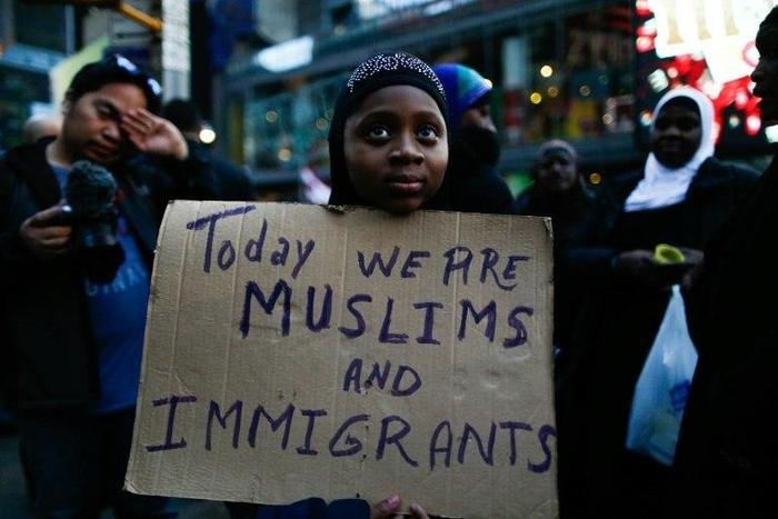 The White House is planning a new travel order that would allow it to circumvent a federal court decision to blocked the ban affecting all refugees and anyone from seven Muslim-majority countries