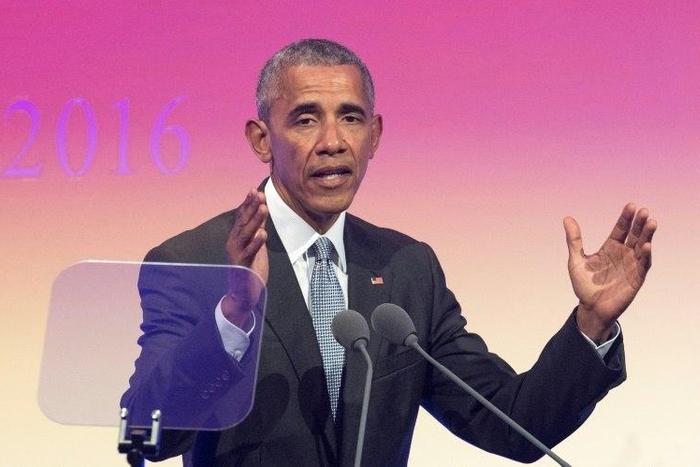 Former US president Barack Obama, shown in this May 25 file photo, urged Kenyan leaders to allow Tuesday's election in the country to go ahead peacefully
