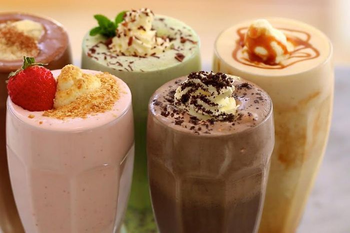 ___6830334___https:______static.pulse.com.gh___webservice___escenic___binary___6830334___2017___6___13___16___Homemade+milkshake+Youtube