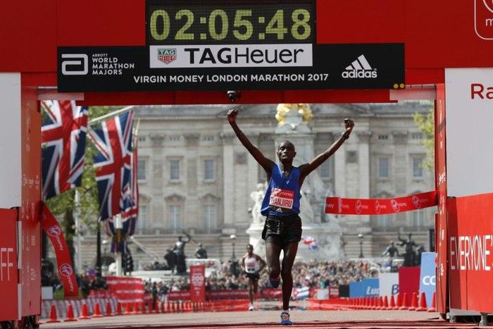 Kenya's Daniel Wanjiru wins the Men's race at the London marathon on April 23, 2017