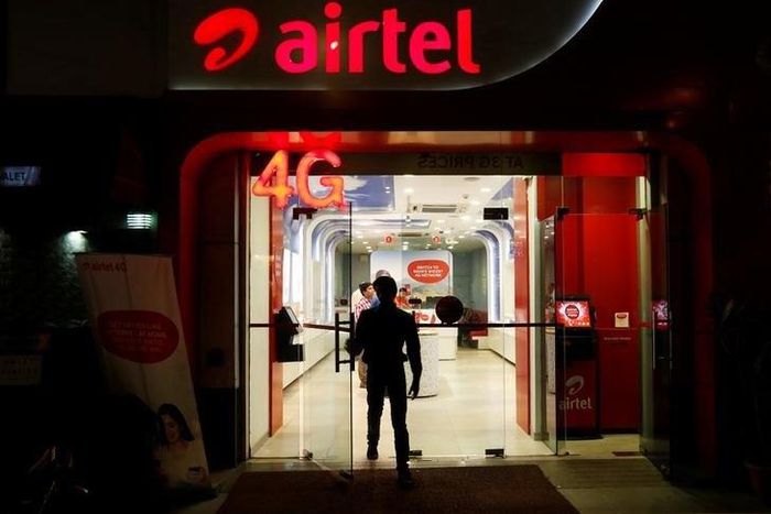 A man leaves a Bharti Airtel store in New Delhi, India April 20, 2016. REUTERS/Adnan Abidi