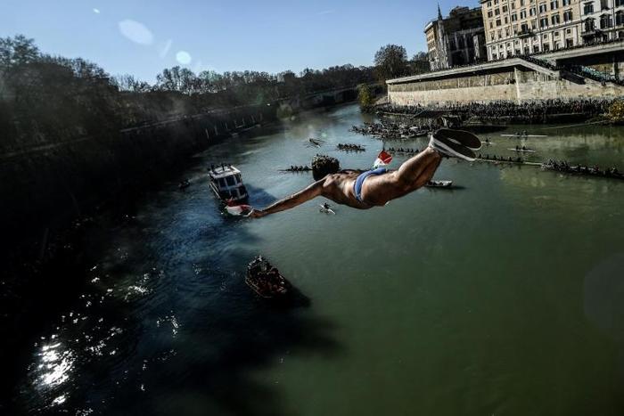 Walter Schirra was one of the four divers to take part in the event this year