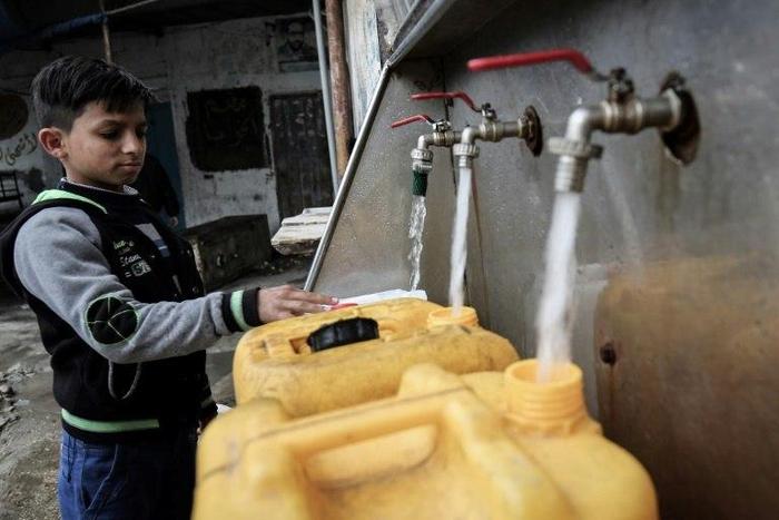 Drinking water in Gaza is causing a rising number of its residents to fall ill and the UN says scarcity and pollution of water resources are at the forefront of the territory's scourges