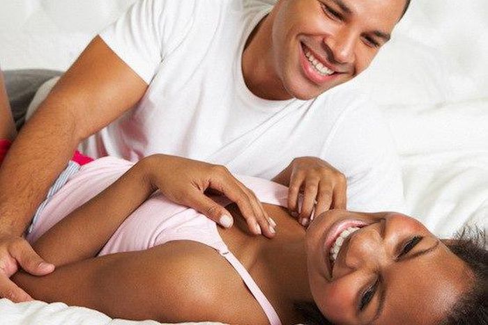 ___7105264___https:______static.pulse.com.gh___webservice___escenic___binary___7105264___2017___8___6___21___couple-in-bed-african-american
