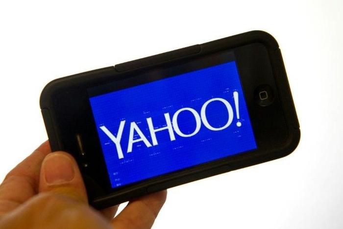 The Kremlin has denied any official Russian involvement in cybercrimes after the US indicted two FSB intelligence agents over cyberattacks on Yahoo