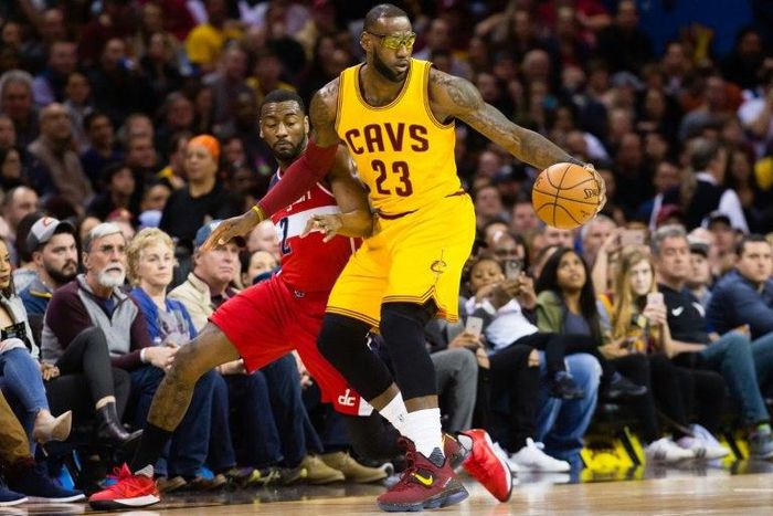 LeBron James scored 36 points as the Cleveland Cavaliers beat the Celtics 114-91 moving one game clear of second-placed Boston at the top of the Eastern Conference