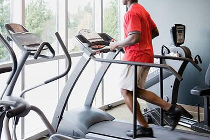 How to run on the treadmill and not want to die, according to the guy who just ran 50 miles on one