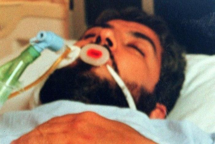 Hamas leader Khaled Meshaal fell into a coma in 1997 after Israeli secret agents tried to assassinate him using a hi-tech poison