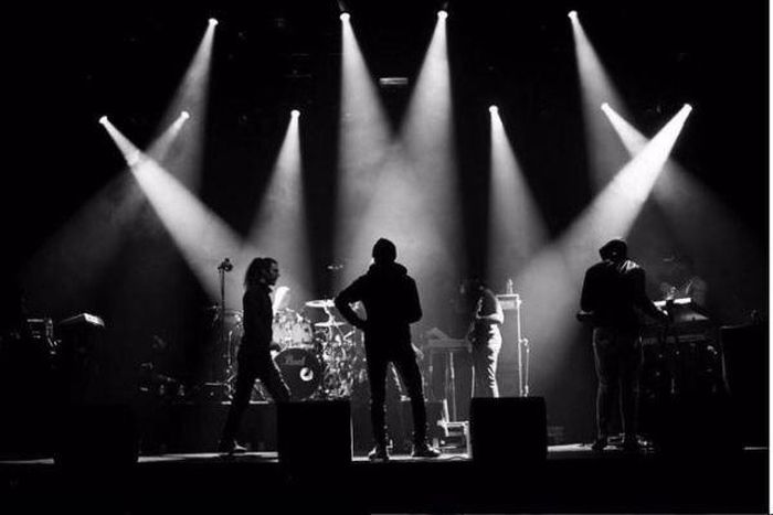 Wizkid putting up a show at Amsterdam concert