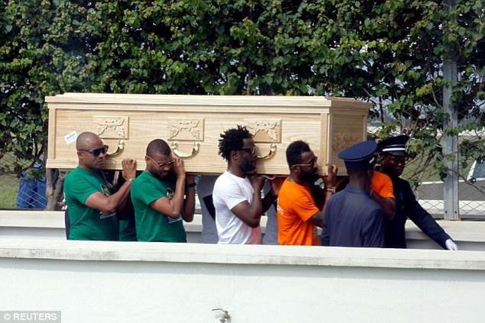 Cheick Tiote's coffin