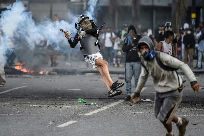 At least 91 people have died in three months of demonstrations in Venezuela, prosecutors say