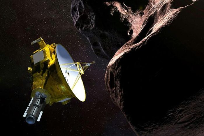 This artist's illustration obtained from NASA on December 21, 2018 shows the New Horizons spacecraft encountering 2014 MU69 – nicknamed “Ultima Thule” – a Kuiper Belt object that orbits one billion miles beyond Pluto