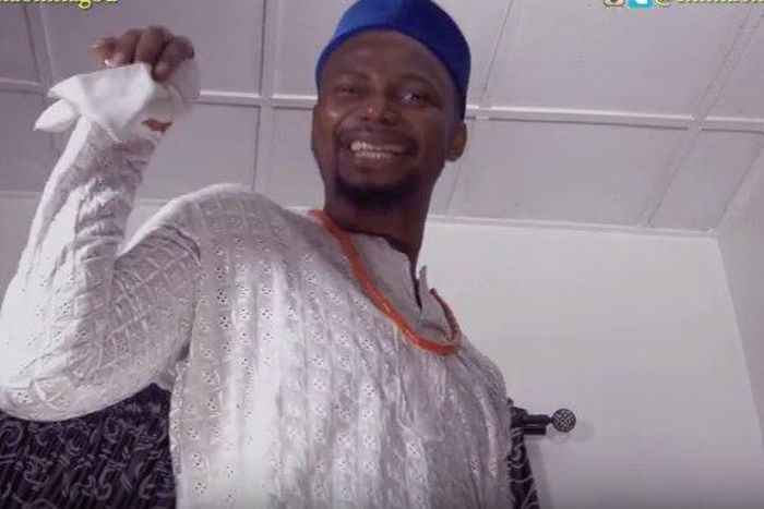 EmmaOMG's salt bae challenge