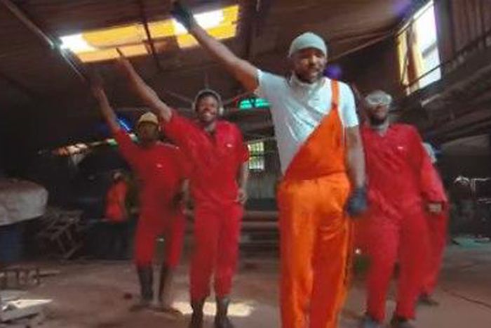 Banky W - Blessing me