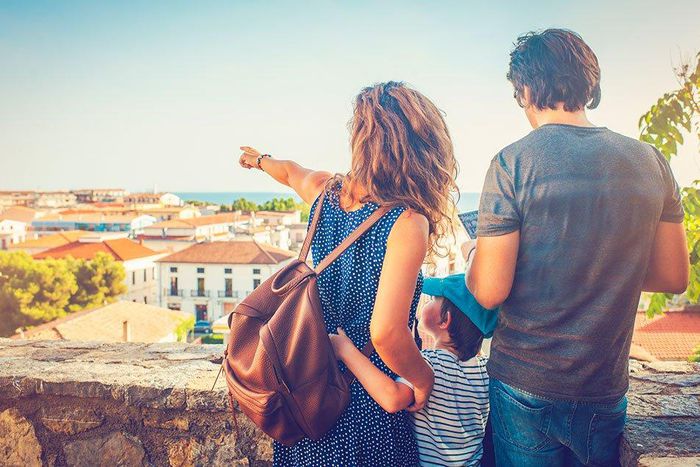 ___6759269___https:______static.pulse.com.gh___webservice___escenic___binary___6759269___2017___5___30___18___familytravel-1000