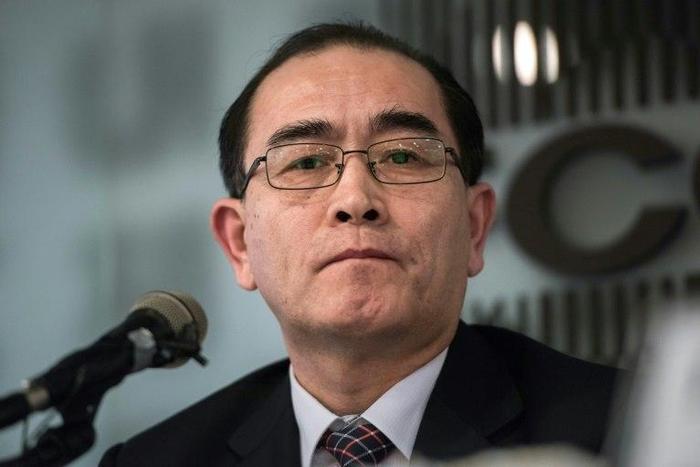 Former North Korean deputy ambassador to Britain, Thae Yong-Ho, talks to the media at the Seoul Foreign Correspondents Club, on January 25, 2017
