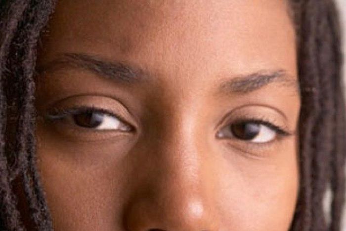 A real sad woman needs advice to handle a traitor of a friend