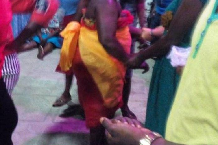 ___7122112___https:______static.pulse.com.gh___webservice___escenic___binary___7122112___2017___8___9___15___Mad-Woman-Dance-3