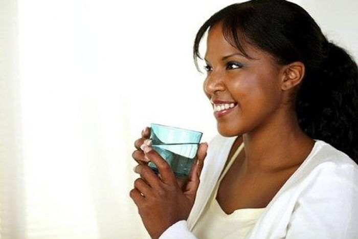 Drinking water helps get rid of toxins in the body