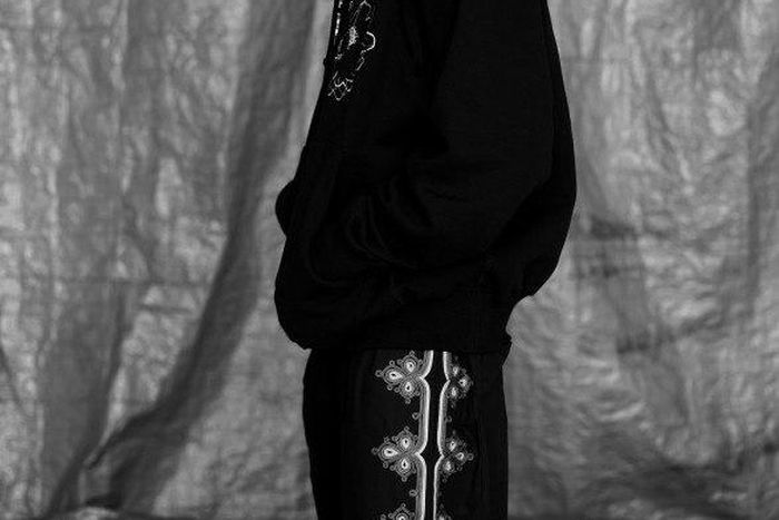 Wizkid keeps throwing subs at Davido's husky voice