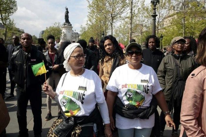 Protestors in French Guiana are demanding the government signs a draft accord on an emergency package and reopens talks on further funds