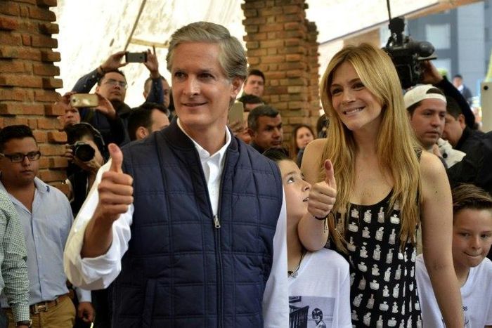 Alfredo del Mazo of the ruling Institutional Revolutionary Party (PRI) narrowly won the governorship of Mexico State, according to near-complete results on Monday