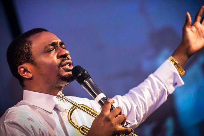 Gospel artiste, Nathaniel Bassey started the #HalleluyahChallenge