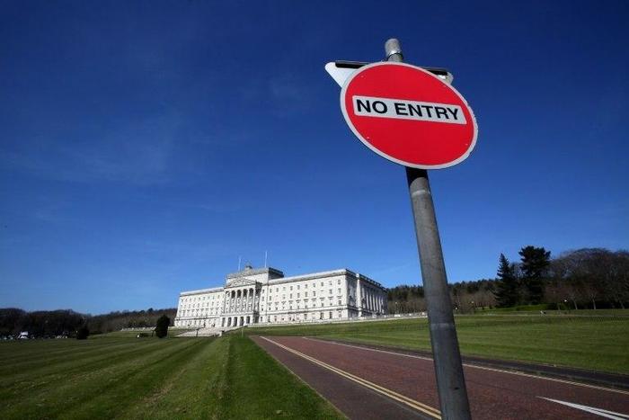 Northern Ireland's main parties remain divided over forming a power-sharing goverment after snap elections to parliament three weeks ago